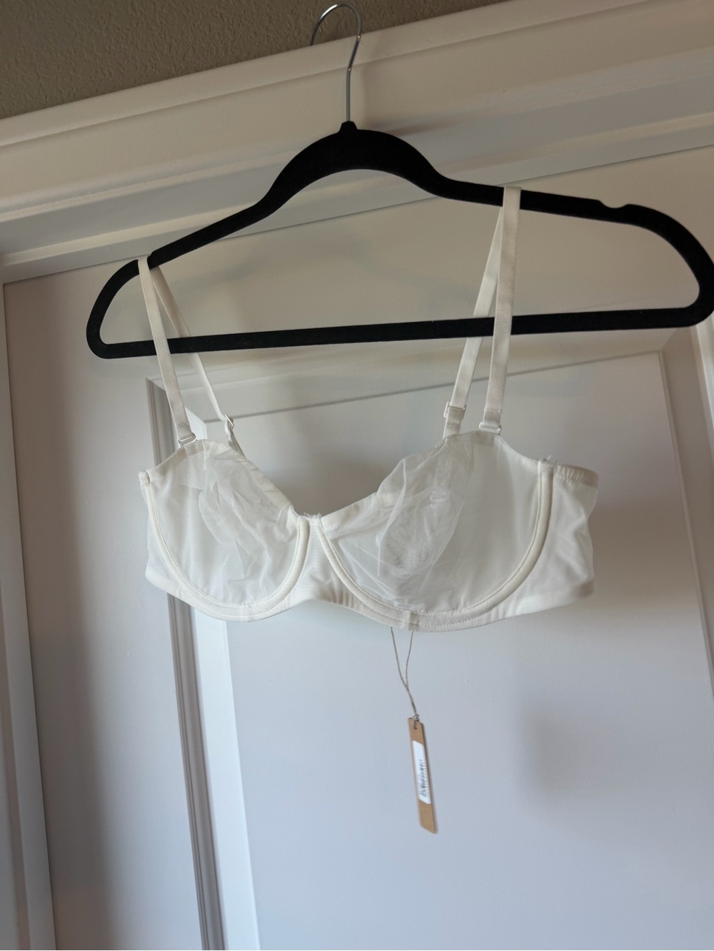 SKIMS Sheer Underwire Bra in White